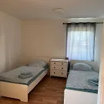 Апартаменты Fuer 5 Personen In Bohlen (Saxony)