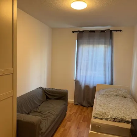 Fewo Fuer 5 Personen In Boehlen Apartament *